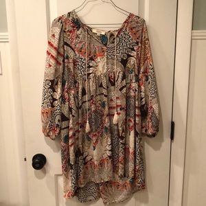 Muticolored top